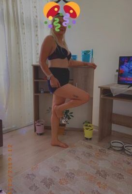 Silifke — Mersin Bakımlı Esmer Derya 25 Yaşında Kendi Yeri Var